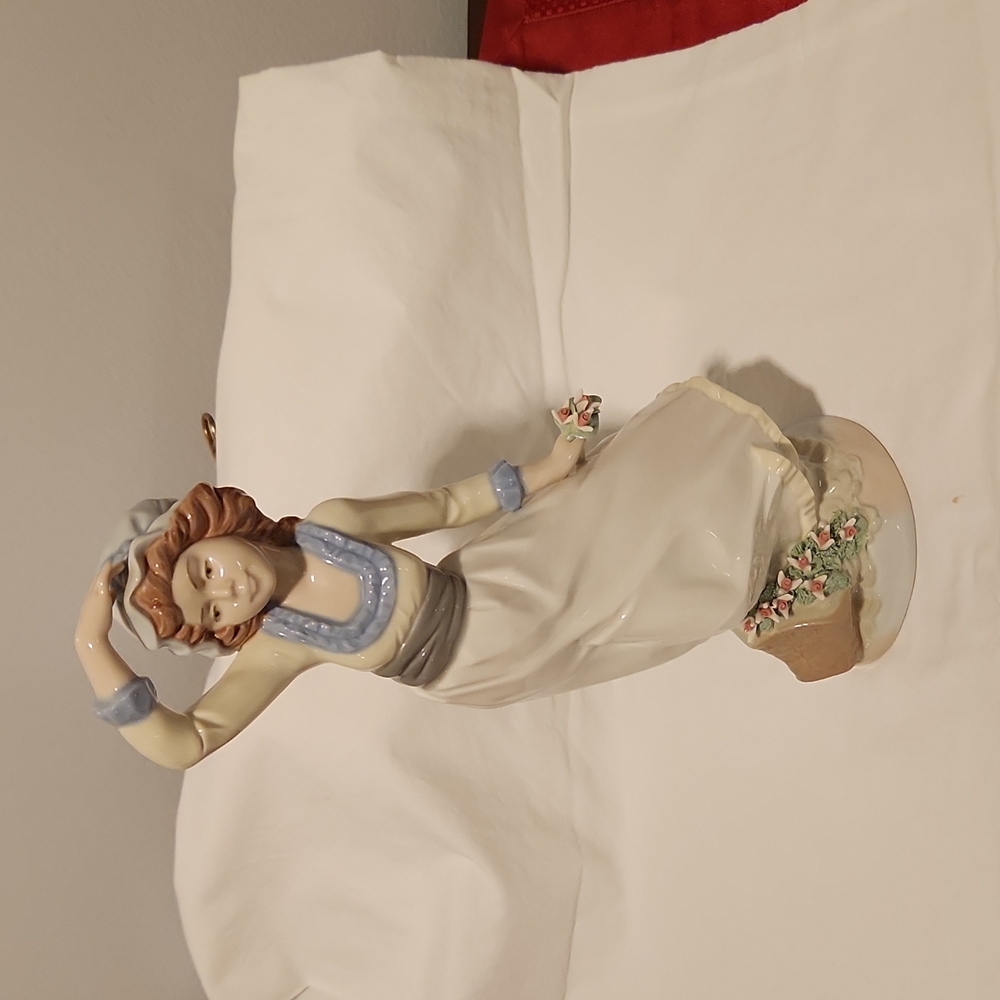 Nadal Girl with Flowers Figurine. Excellent Condition.